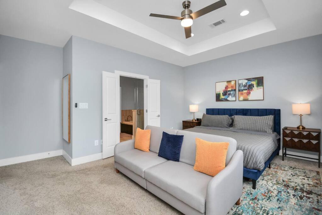 Skyline Views - Sleeps 10 Home Near Downtown Houston Extérieur photo