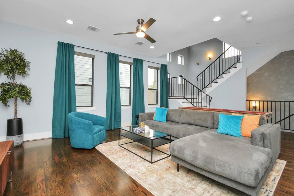 Skyline Views - Sleeps 10 Home Near Downtown Houston Extérieur photo