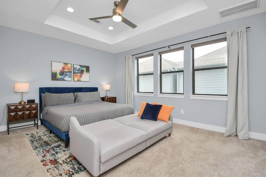 Skyline Views - Sleeps 10 Home Near Downtown Houston Extérieur photo