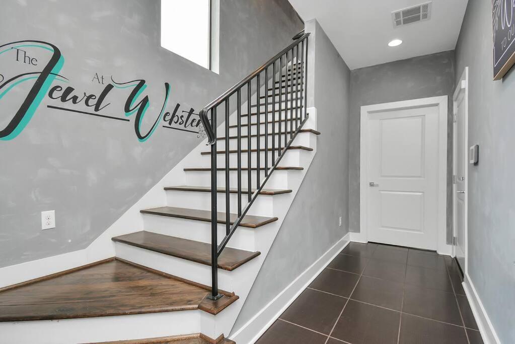Skyline Views - Sleeps 10 Home Near Downtown Houston Extérieur photo