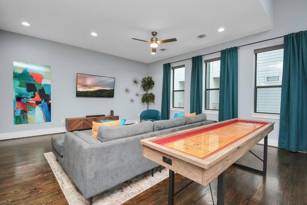Skyline Views - Sleeps 10 Home Near Downtown Houston Extérieur photo