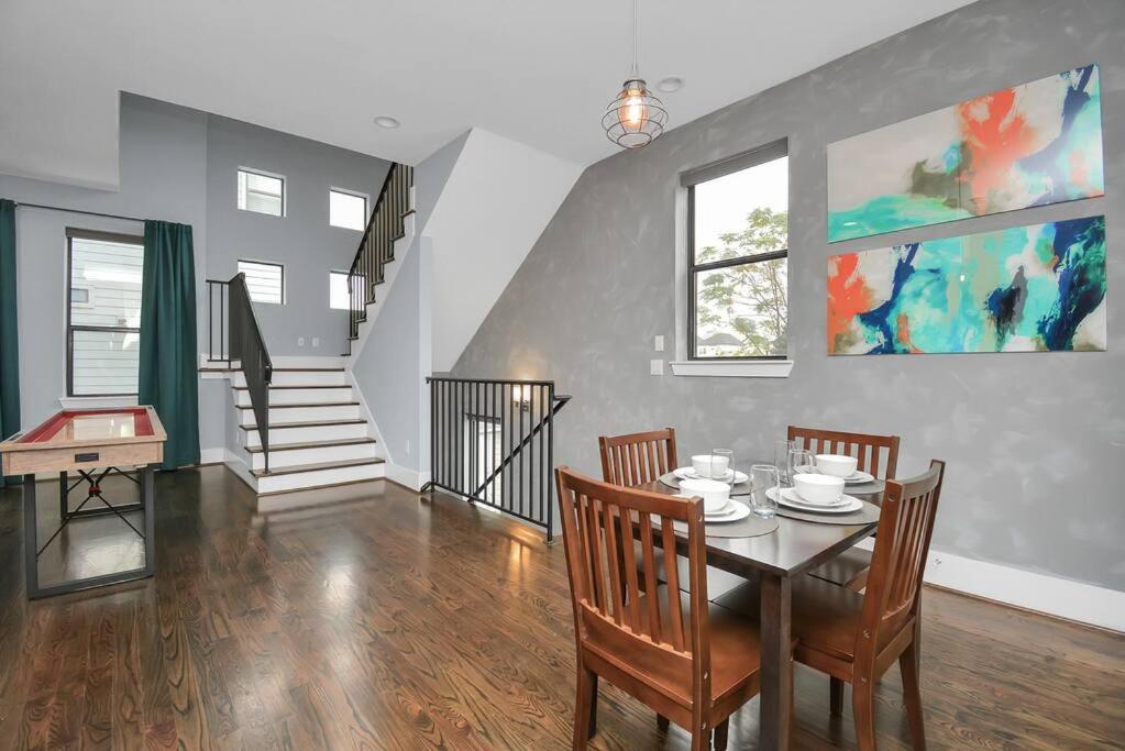 Skyline Views - Sleeps 10 Home Near Downtown Houston Extérieur photo